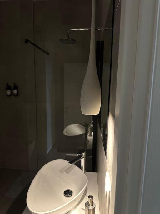 Ral 02 Apartment *